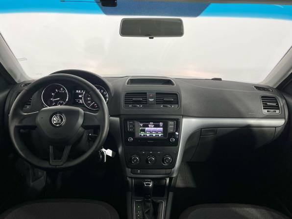 Skoda Yeti I Рестайлинг с пробегом 2018 года, цена 1 400 000 рублей, 117744 км, внедорожник, Автокод Объявления