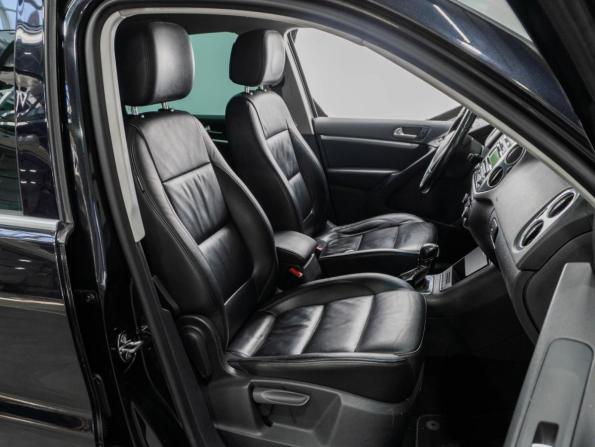 Volkswagen Tiguan I Рестайлинг с пробегом 2011 года, цена 1 299 000 рублей, 135387 км, внедорожник, Автокод Объявления