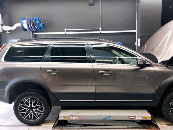 Volvo XC70 II с пробегом 2011 года, цена 1 000 000 рублей, 341317 км, универсал, Автокод Объявления
