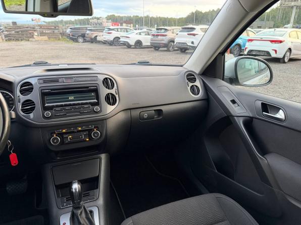 Volkswagen Tiguan I Рестайлинг с пробегом 2013 года, цена 1 095 000 рублей, 167661 км, внедорожник, Автокод Объявления