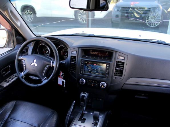 Mitsubishi Pajero IV с пробегом 2010 года, цена 1 765 000 рублей, 200815 км, внедорожник, Автокод Объявления
