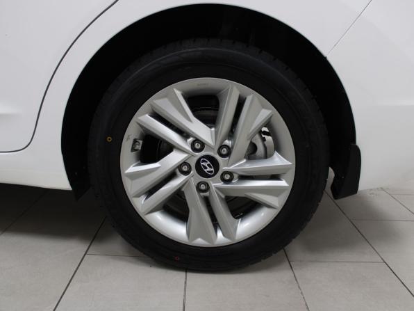 Hyundai Elantra VI (AD) Рестайлинг с пробегом 2020 года, цена 1 679 900 рублей, 136279 км, седан, Автокод Объявления