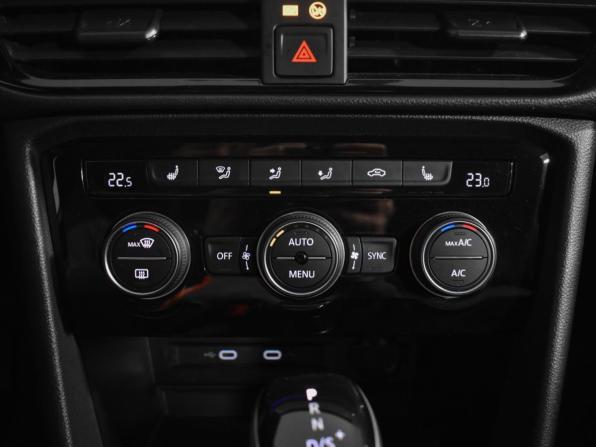Volkswagen Taos I с пробегом 2021 года, цена 2 450 000 рублей, 75000 км, внедорожник, Автокод Объявления