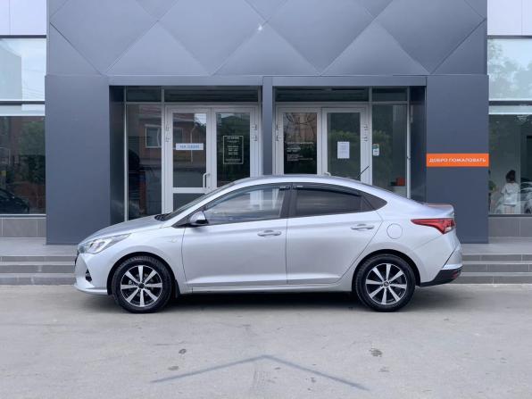 Hyundai Solaris II Рестайлинг с пробегом 2021 года, цена 1 395 000 рублей, 109000 км, седан, Автокод Объявления