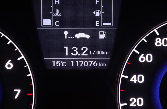 Hyundai Solaris I Рестайлинг с пробегом 2015 года, цена 825 250 рублей, 117076 км, хэтчбек, Автокод Объявления