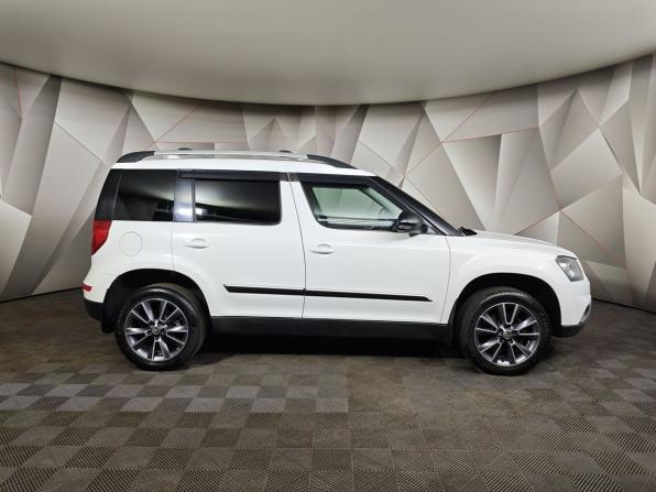 Skoda Yeti I Рестайлинг с пробегом 2016 года, цена 1 055 000 рублей, 281236 км, внедорожник, Автокод Объявления