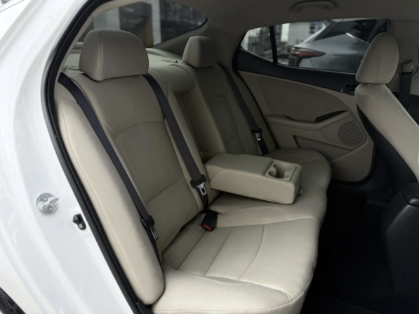 Kia Optima III Рестайлинг с пробегом 2015 года, цена 1 399 000 рублей, 112503 км, седан, Автокод Объявления