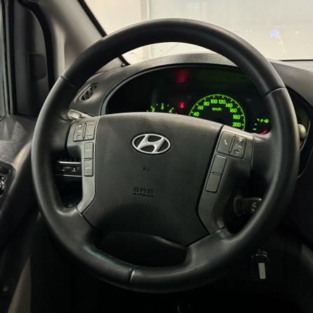 Hyundai Grand Starex I с пробегом 2010 года, цена 933 000 рублей, 251235 км, минивэн, Автокод Объявления