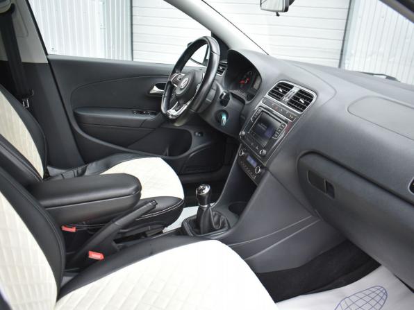 Volkswagen Polo V Рестайлинг с пробегом 2019 года, цена 1 199 000 рублей, 104662 км, седан, Автокод Объявления