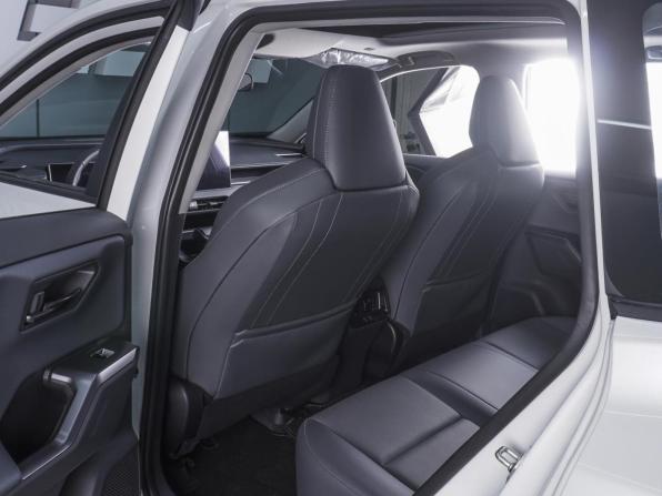 Toyota RAV4 VI (XA60) с пробегом 2026 года, цена 4 250 000 рублей, 41 км, внедорожник, Автокод Объявления