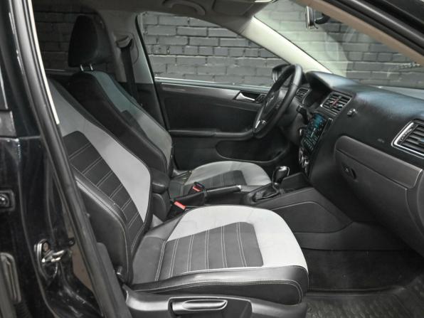 Volkswagen Jetta VI с пробегом 2012 года, цена 750 000 рублей, 252749 км, седан, Автокод Объявления