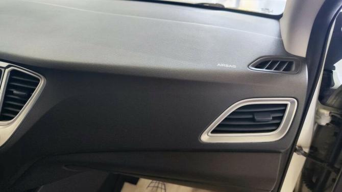 Hyundai Solaris II с пробегом 2019 года, цена 1 460 000 рублей, 56800 км, седан, Автокод Объявления