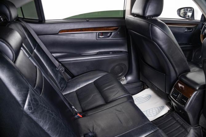 Lexus ES VI с пробегом 2012 года, цена 2 149 000 рублей, 182000 км, седан, Автокод Объявления