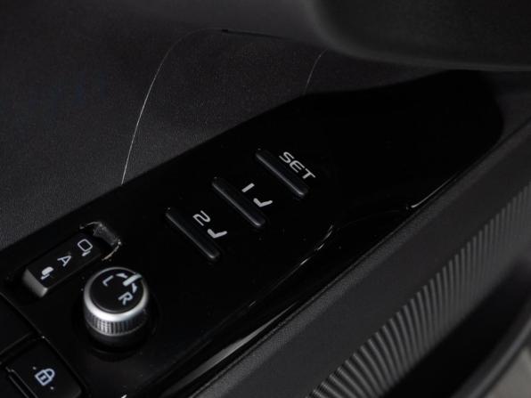 Toyota Camry IX (XV80) China Market с пробегом 2026 года, цена 4 879 000 рублей, 16 км, седан, Автокод Объявления
