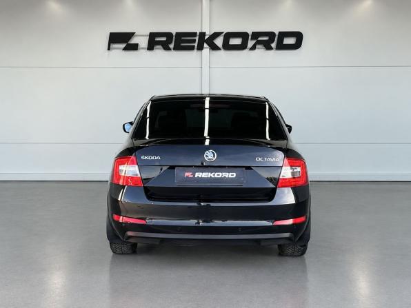 Skoda Octavia III (A7) с пробегом 2015 года, цена 1 349 000 рублей, 169429 км, лифтбек, Автокод Объявления