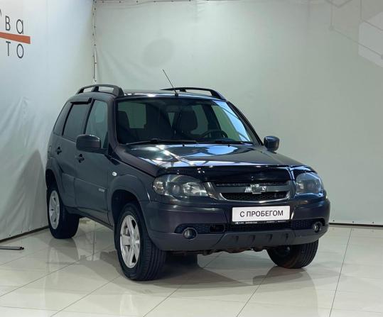 Chevrolet Niva I Рестайлинг с пробегом 2018 года, цена 625 000 рублей, 262171 км, внедорожник, Автокод Объявления