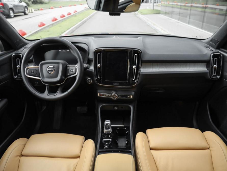 Volvo XC40 I Санкт-Петербург  - изображение 15