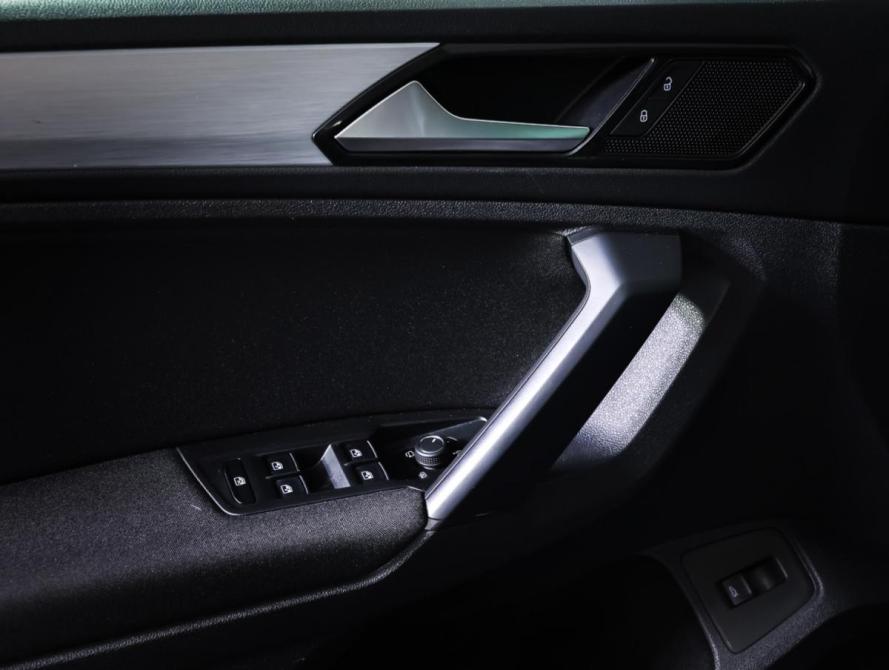 Volkswagen Tiguan II Москва  - изображение 19
