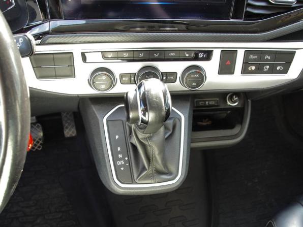 Volkswagen Multivan T6 Рестайлинг с пробегом 2020 года, цена 5 195 000 рублей, 145312 км, минивэн, Автокод Объявления