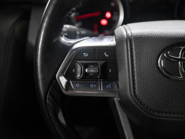 Toyota Land Cruiser 300 Series с пробегом 2021 года, цена 10 070 000 рублей, 155052 км, внедорожник, Автокод Объявления