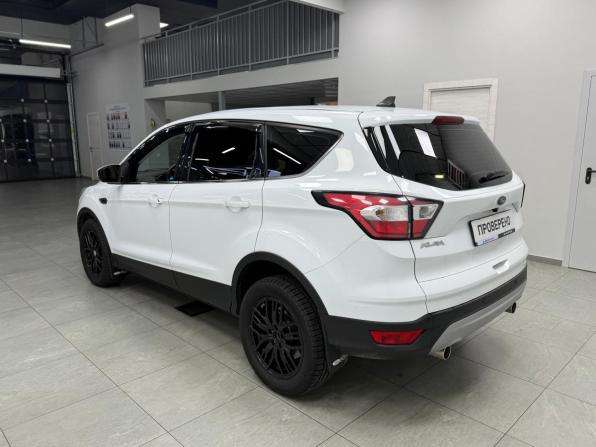 Ford Kuga II Рестайлинг с пробегом 2017 года, цена 1 770 000 рублей, 89901 км, внедорожник, Автокод Объявления