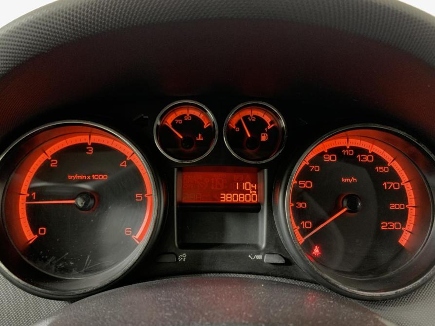 Peugeot 408 I Москва  - изображение 14