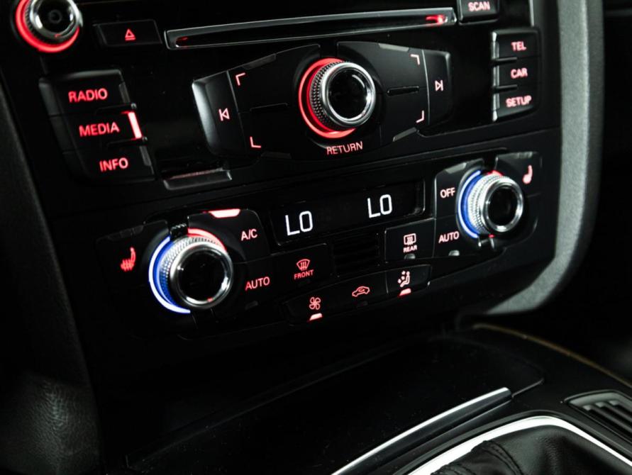 Audi A4 IV (B8) Рестайлинг Санкт-Петербург  - изображение 16