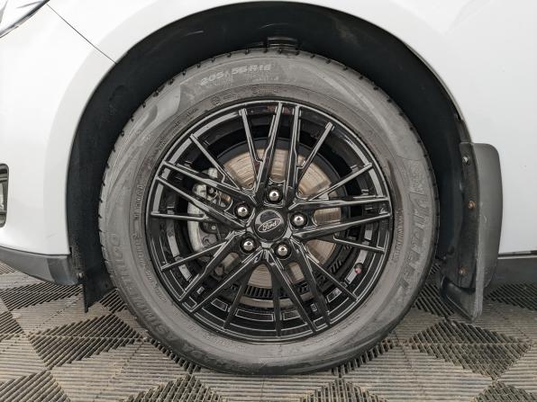 Ford Focus III Рестайлинг с пробегом 2018 года, цена 1 490 000 рублей, 38429 км, хэтчбек, Автокод Объявления