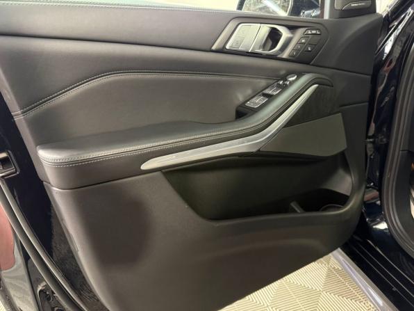 BMW X7 I (G07) с пробегом 2022 года, цена 8 995 000 рублей, 79262 км, внедорожник, Автокод Объявления