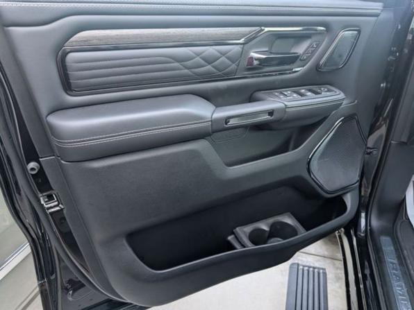 Ram 1500 V Рестайлинг с пробегом 2026 года, цена 10 990 000 рублей, 33 км, offers.body_type.unknown, Автокод Объявления