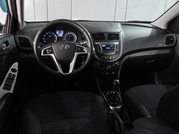 Hyundai Solaris I Рестайлинг с пробегом 2016 года, цена 1 099 000 рублей, 137770 км, седан, Автокод Объявления