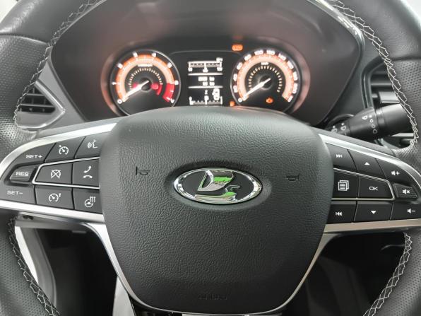 Lada (ВАЗ) Vesta I Рестайлинг (NG) с пробегом 2023 года, цена 1 171 000 рублей, 28033 км, седан, Автокод Объявления