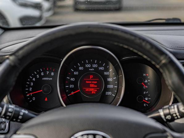 Kia Rio III Рестайлинг с пробегом 2015 года, цена 1 020 000 рублей, 141555 км, седан, Автокод Объявления