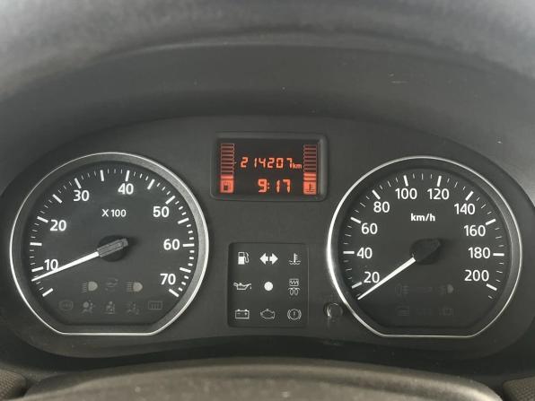 Renault Logan I Рестайлинг с пробегом 2010 года, цена 420 000 рублей, 215000 км, седан, Автокод Объявления