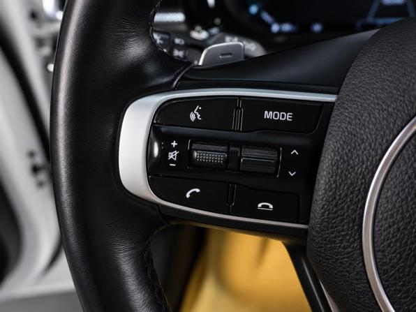Kia K5 III с пробегом 2022 года, цена 3 189 000 рублей, 89688 км, седан, Автокод Объявления
