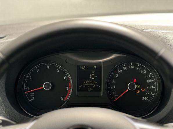 Volkswagen Polo V Рестайлинг с пробегом 2018 года, цена 1 150 000 рублей, 128500 км, седан, Автокод Объявления
