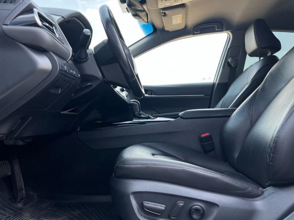 Toyota Camry VIII (XV70) с пробегом 2018 года, цена 2 649 000 рублей, 100000 км, седан, Автокод Объявления