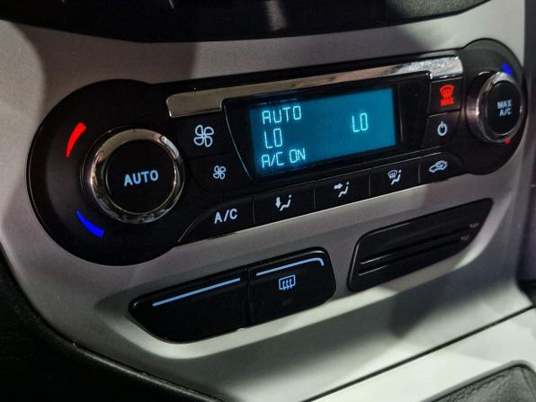 Ford Focus III с пробегом 2011 года, цена 597 000 рублей, 261429 км, хэтчбек, Автокод Объявления