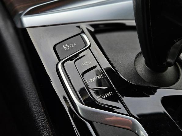 BMW 5 серии VII (G30/G31/G38) с пробегом 2018 года, цена 2 500 000 рублей, 156000 км, универсал, Автокод Объявления