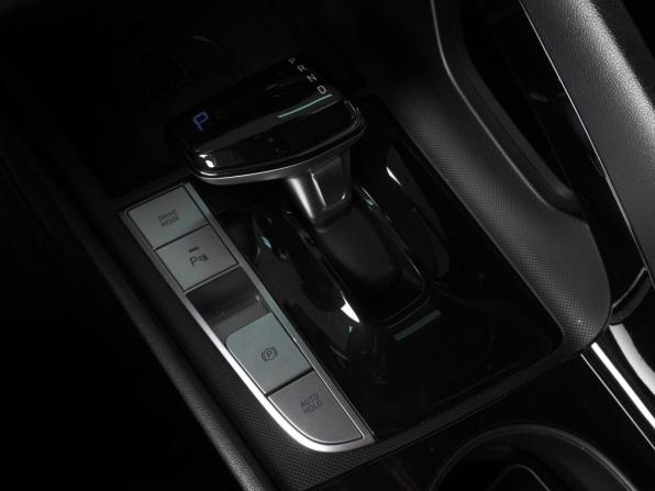 Hyundai Elantra VII (CN7) Рестайлинг с пробегом 2023 года, цена 2 180 000 рублей, 32044 км, седан, Автокод Объявления