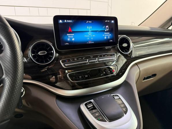 Mercedes-Benz V-Класс III (W447) Рестайлинг с пробегом 2021 года, цена 8 310 000 рублей, 29926 км, минивэн, Автокод Объявления
