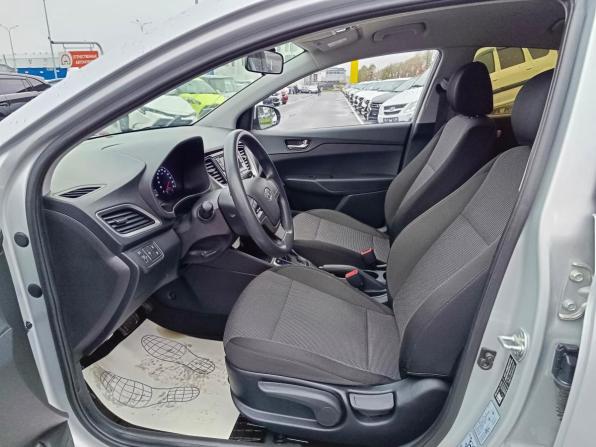 Hyundai Solaris II с пробегом 2017 года, цена 1 259 995 рублей, 77014 км, седан, Автокод Объявления