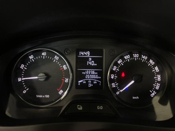 Skoda Rapid I с пробегом 2015 года, цена 765 000 рублей, 269860 км, лифтбек, Автокод Объявления