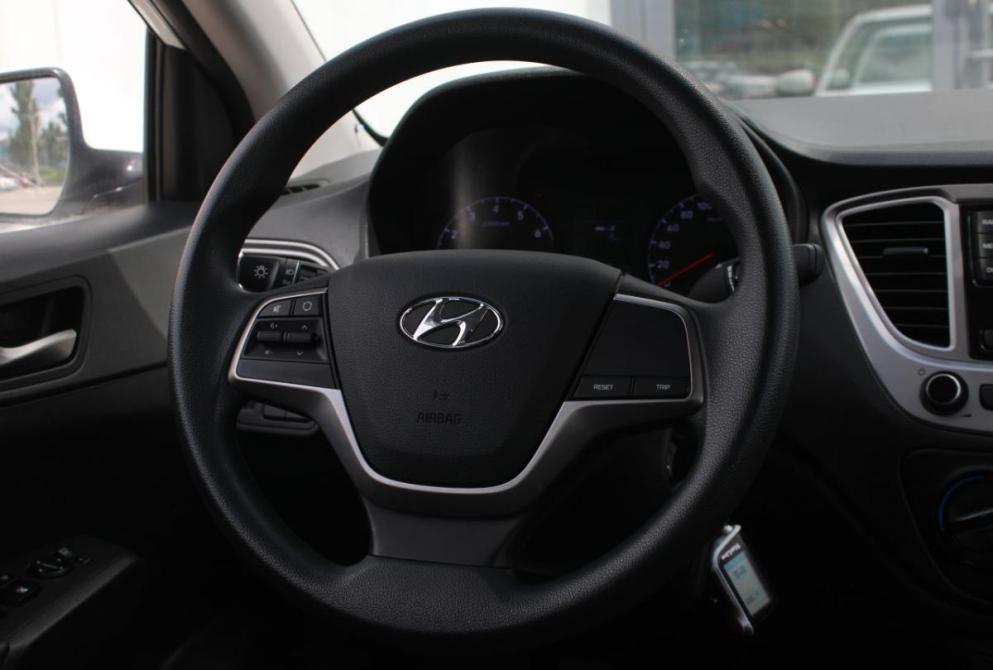 Hyundai Solaris II Саратов  - изображение 21