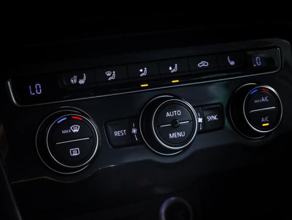 Volkswagen Tiguan II с пробегом 2017 года, цена 2 450 000 рублей, 123730 км, внедорожник, Автокод Объявления