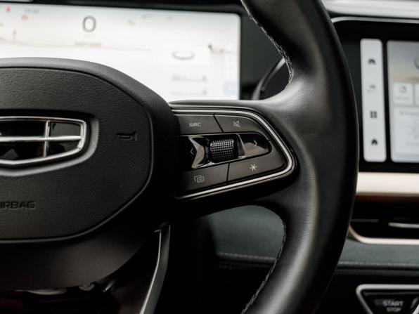 Geely Monjaro I с пробегом 2023 года, цена 2 915 000 рублей, 88842 км, внедорожник, Автокод Объявления