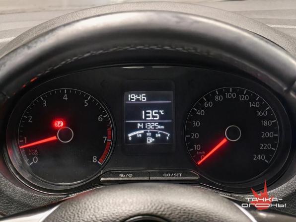 Volkswagen Polo V Рестайлинг с пробегом 2016 года, цена 938 000 рублей, 141315 км, седан, Автокод Объявления