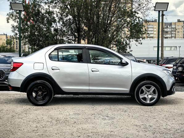 Renault Logan II Рестайлинг с пробегом 2022 года, цена 1 099 000 рублей, 75893 км, седан, Автокод Объявления