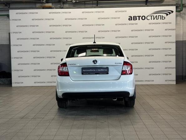 Skoda Rapid I Рестайлинг с пробегом 2018 года, цена 1 219 000 рублей, 106000 км, лифтбек, Автокод Объявления
