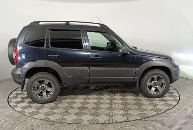 Chevrolet Niva I Рестайлинг с пробегом 2019 года, цена 940 000 рублей, 93271 км, внедорожник, Автокод Объявления